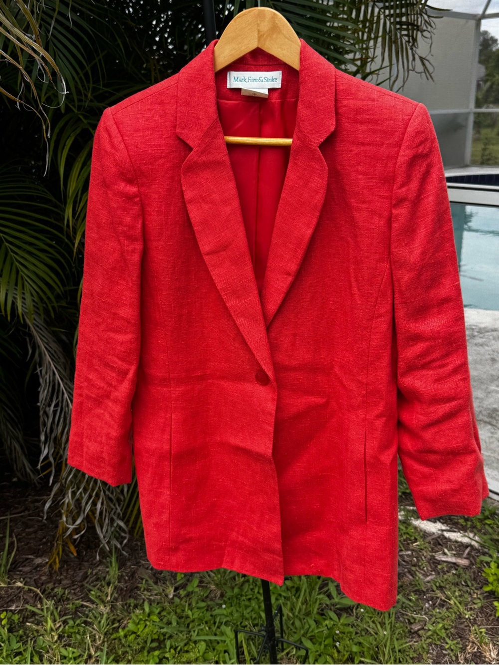 Vintage Mark, Fore & Strike 100% Linen Salmon Red blazer with 3/4 length sleeves